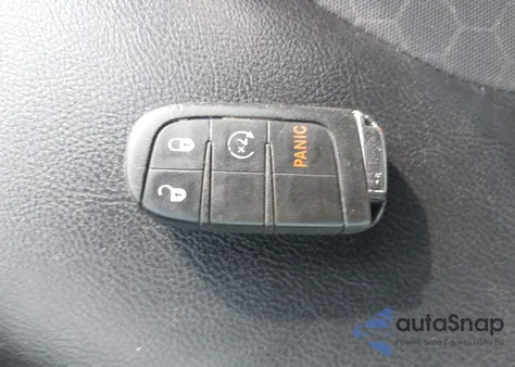 2018 Jeep Compass Latitude 4X4 from USA, damaged, VIN 3C4NJDBB7JT222497